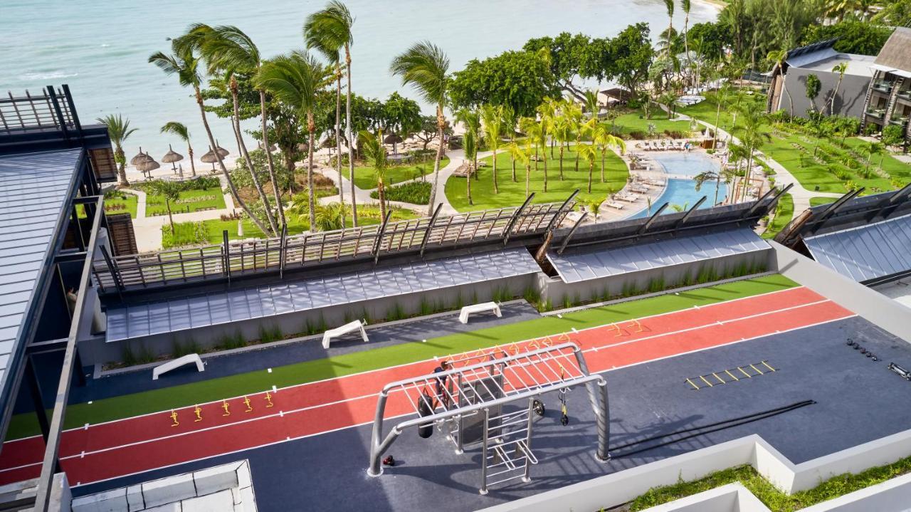Lux* Grand Baie Resort & Residences Esterno foto Model of the track